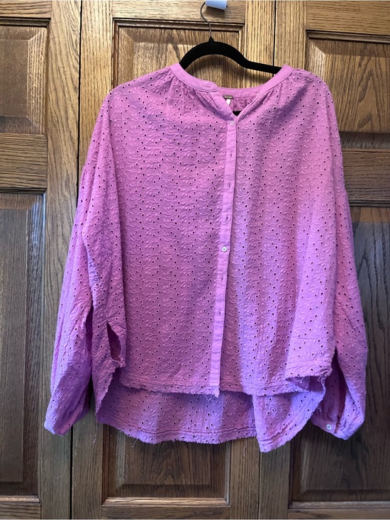 Free People Tops - Free People Lavender Pink Eyelet Button-Front Blouse